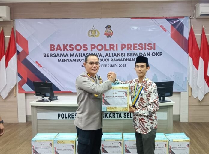 Jelang Ramadhan, Polri Gelar Baksos