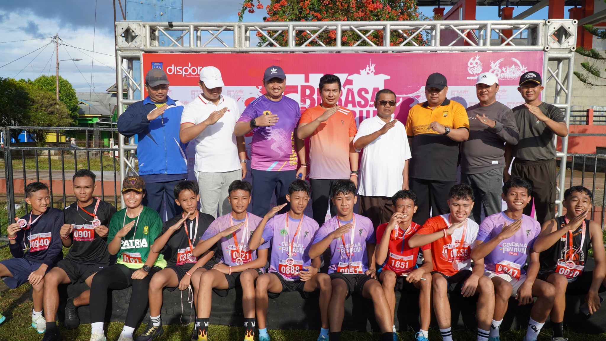 Bersama Ribuan Peserta, Ketua DPRD Bengkulu Utara Ikuti Berasa Fun Run 5K