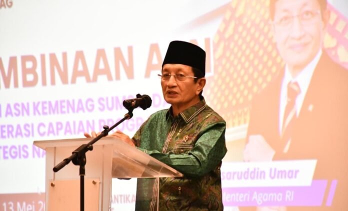 Menteri Agama Nasaruddin Umar pada acara pembinaan ASN di lingkungan Kantor Wilayah Kemenag Provinsi Sumatera Selatan di Palembang, Rabu, (13/5/2026). Foto: Humas Kanwil Kemenag Sumsel