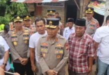 Akhiri Masa Jabatan dengan Bakti, Kapolda Bengkulu Groundbreaking Bedah Rumah ke-77 hingga 80 Akhiri Masa Jabatan dengan Bakti, Kapolda Bengkulu Groundbreaking Bedah Rumah ke-77 hingga 80