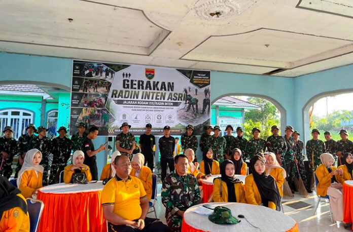 Gerakan Radin Inten Asri Digelar di Rejang Lebong, Libatkan Berbagai Elemen Bersihkan Lingkungan Gerakan Radin Inten Asri Digelar di Rejang Lebong, Libatkan Berbagai Elemen Bersihkan Lingkungan
