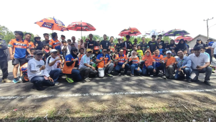 Ribuan Warga Padati Bundaran Tubei, Bupati Lebong Resmi Buka Twins Cup Prix Belek Igai Round 1