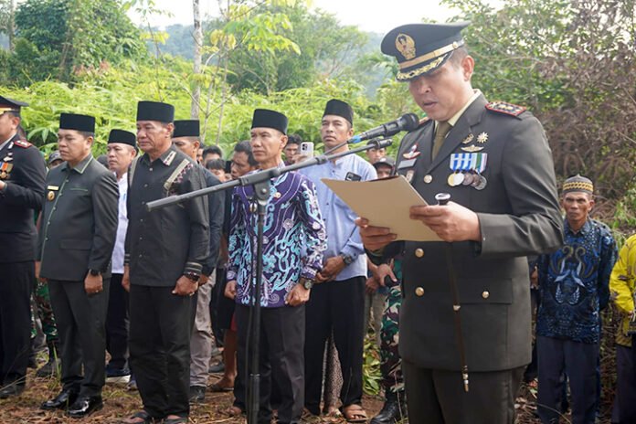 Prosesi Militer Iringi Pemakaman Koptu (Purn) H. Syahili Sibarani, Bupati Lebong: Semoga Husnul Khatimah