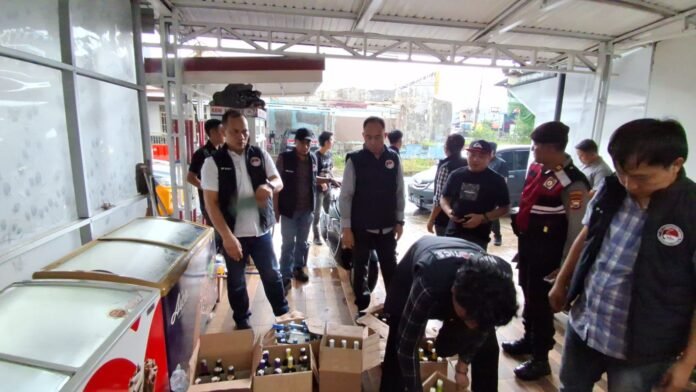 Jelang Puncak HUT ke-67, 558 Botol Miras Diamankan Polres Bengkulu Utara Jelang Puncak HUT ke-67, 558 Botol Miras Diamankan Polres Bengkulu Utara
