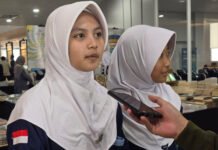 Pelajar Antusias Jelajahi Wisata Literasi di Milfest Kemenag Kesya Nadira dan Ratu, siswi MTsN 2 Bogor