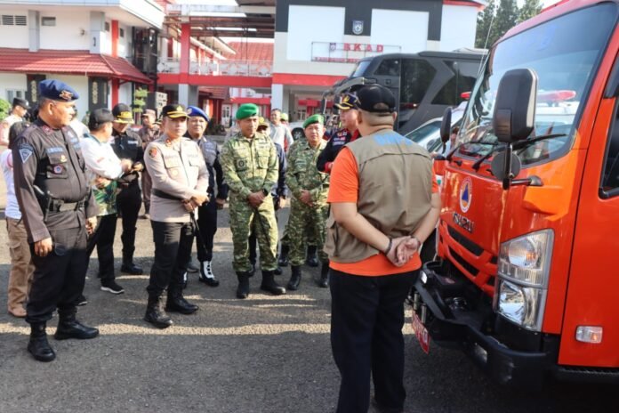 Polres Bengkulu Utara Siaga Tanggap Bencana, Gelar Pasukan dan Peralatan Antisipasi El-Nino dan Karhutla Polres Bengkulu Utara Siaga Tanggap Bencana, Gelar Pasukan dan Peralatan Antisipasi El-Nino dan Karhutla