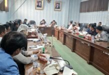 DPRD Lebong Desak PLN Hentikan Pemutusan Listrik Sepihak, Eks Petugas Diminta Diproses Hukum DPRD Lebong Desak PLN Hentikan Pemutusan Listrik Sepihak, Eks Petugas Diminta Diproses Hukum