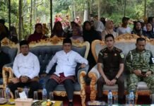 Hadiri Ritual Muang Apem, Ketua DPRD Lebong: Warisan Leluhur Harus Tetap Hidup Hadiri Ritual Muang Apem, Ketua DPRD Lebong: Warisan Leluhur Harus Tetap Hidup