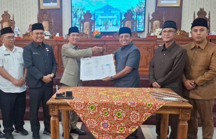 DPRD Lebong Bahas Raperda APBD Perubahan 2026 DPRD Lebong Bahas Raperda APBD Perubahan 2026