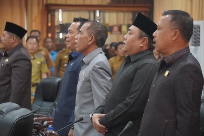 DPRD Bengkulu Utara Gelar Paripurna Penyampaian Nota Pengantar Perubahan APBD 2026 dan APBD Tahun 2027 DPRD Bengkulu Utara Gelar Paripurna Penyampaian Nota Pengantar Perubahan APBD 2026 dan APBD Tahun 2027