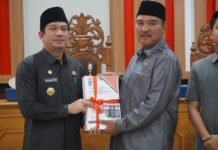 Perkuat PAD Bengkulu Utara, Ketua DPRD Parmin Dorong Penyesuaian Perda Pajak dan Retribusi Perkuat PAD Bengkulu Utara, Ketua DPRD Parmin Dorong Penyesuaian Perda Pajak dan Retribusi